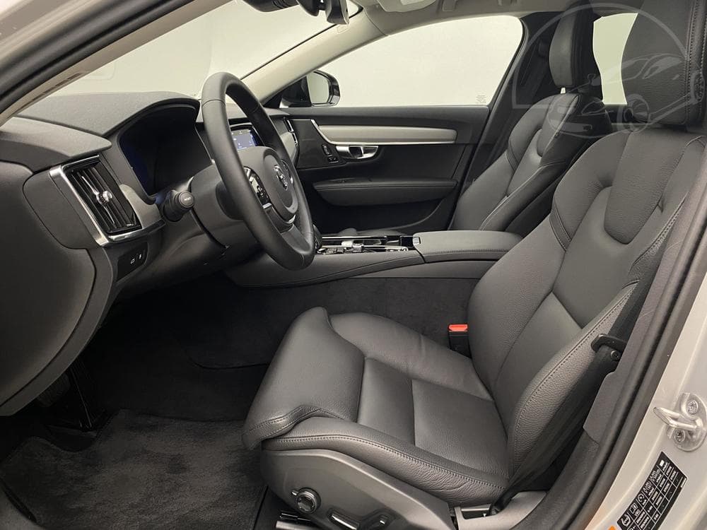 2025 Volvo V90 - 5