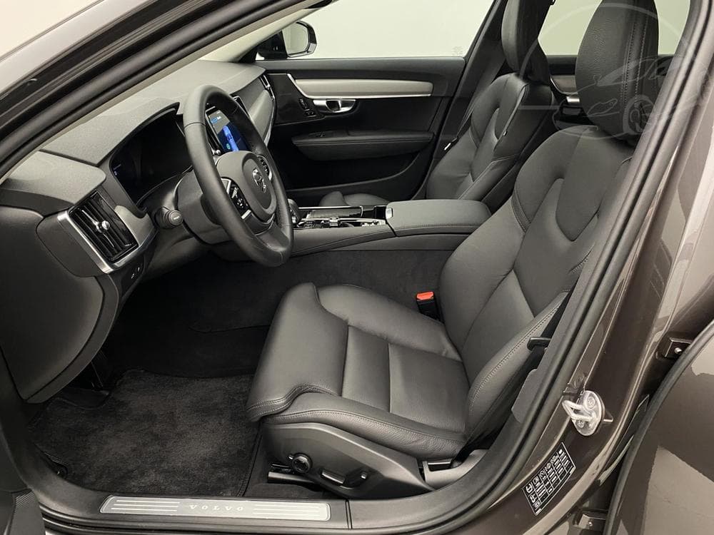 2025 Volvo V90 - 5
