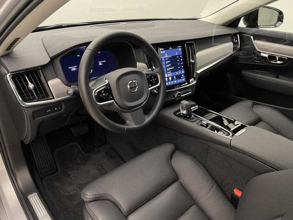 2025 Volvo V90 - 7