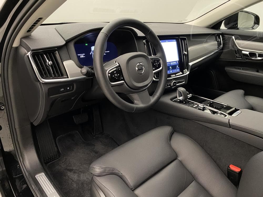 2025 Volvo V90 - 7