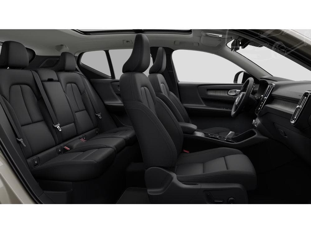 2026 Volvo XC40 - 7