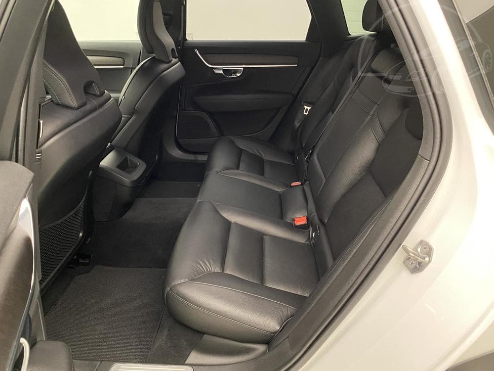2019 Volvo V90 - 17