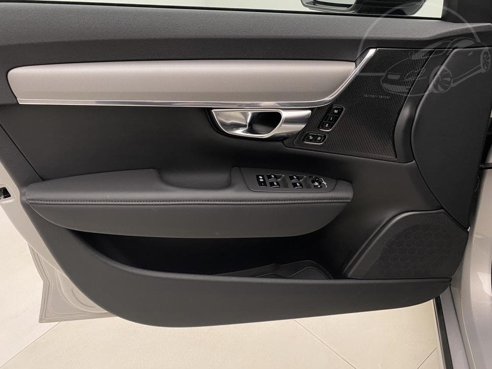 2025 Volvo V90 - 13