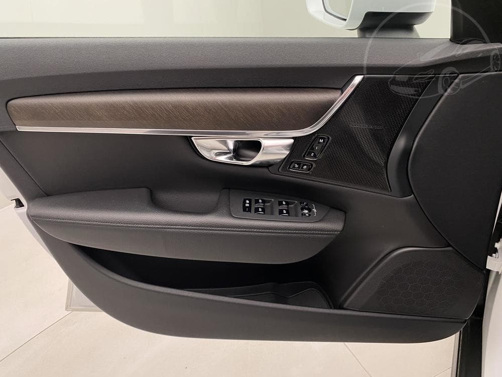 2019 Volvo V90 - 25