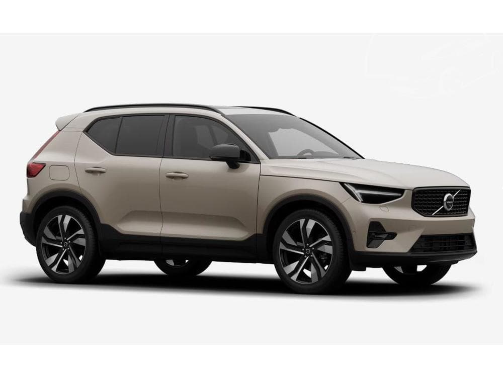 2026 Volvo XC40 - 13