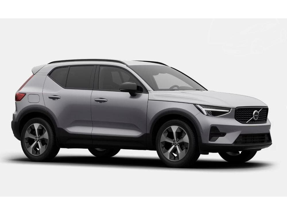 2026 Volvo XC40 - 13