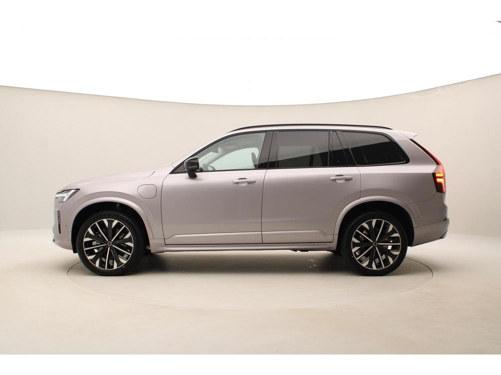 2025 Volvo XC90 - 25