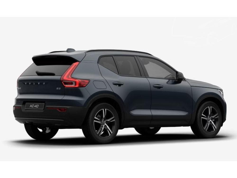 2026 Volvo XC40 - 25