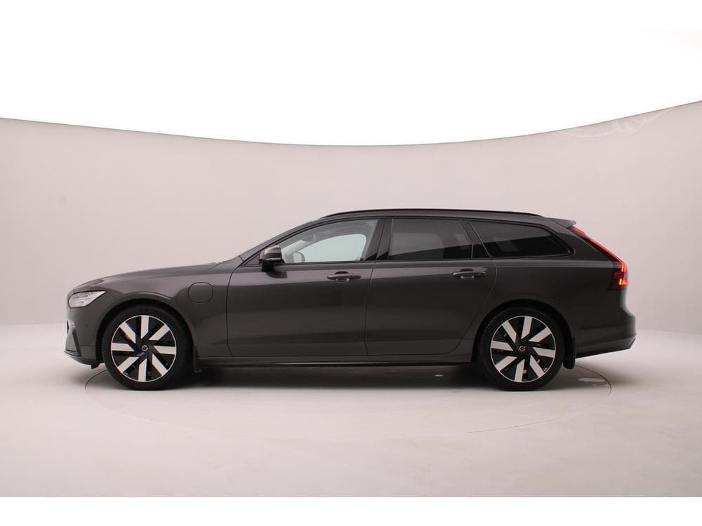 2025 Volvo V90 - 19