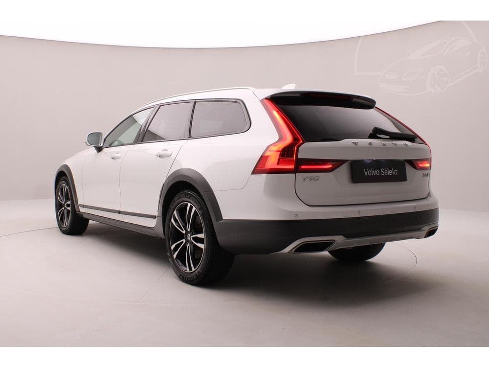 2019 Volvo V90 - 41