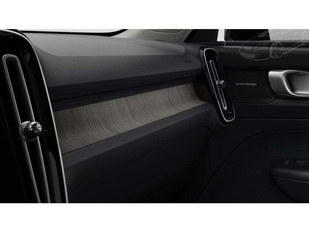 2026 Volvo XC40 - 21