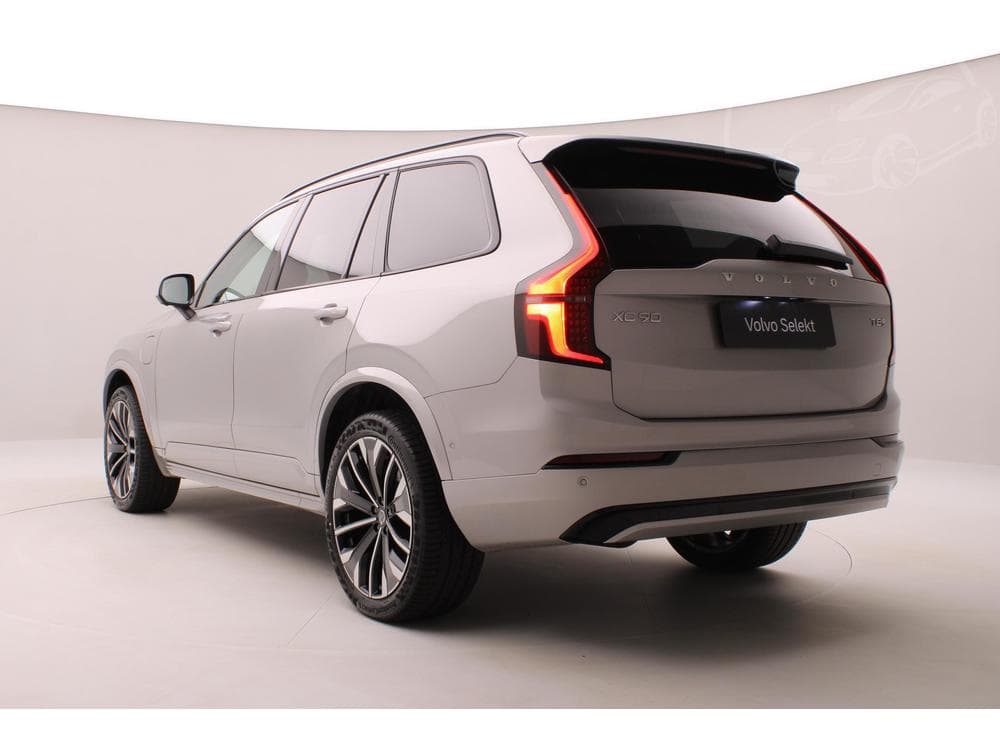 2025 Volvo XC90 - 21