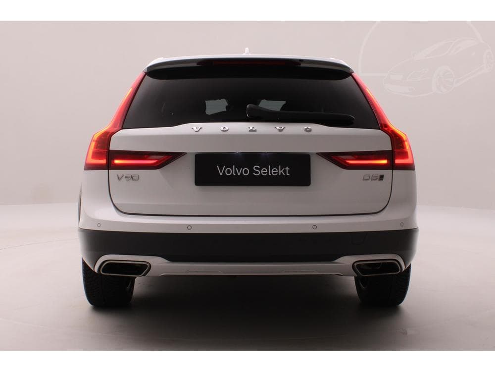 2019 Volvo V90 - 45