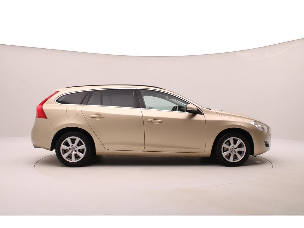 2012 Volvo V60 - 13