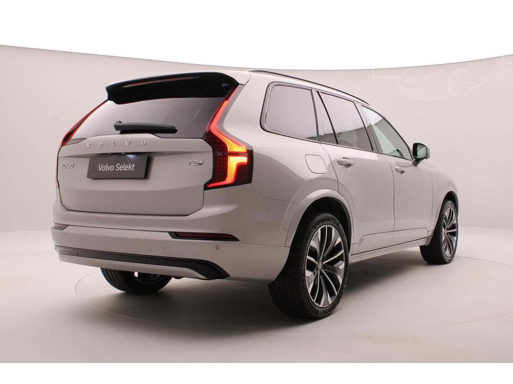 2025 Volvo XC90 - 25