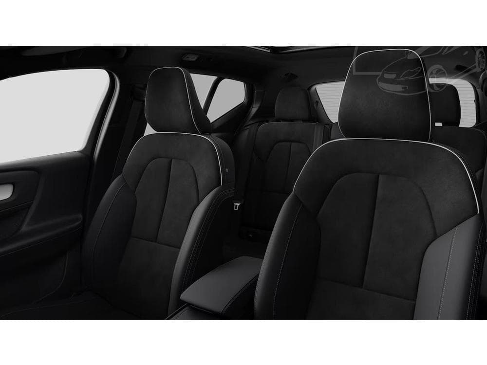 2026 Volvo XC40 - 27