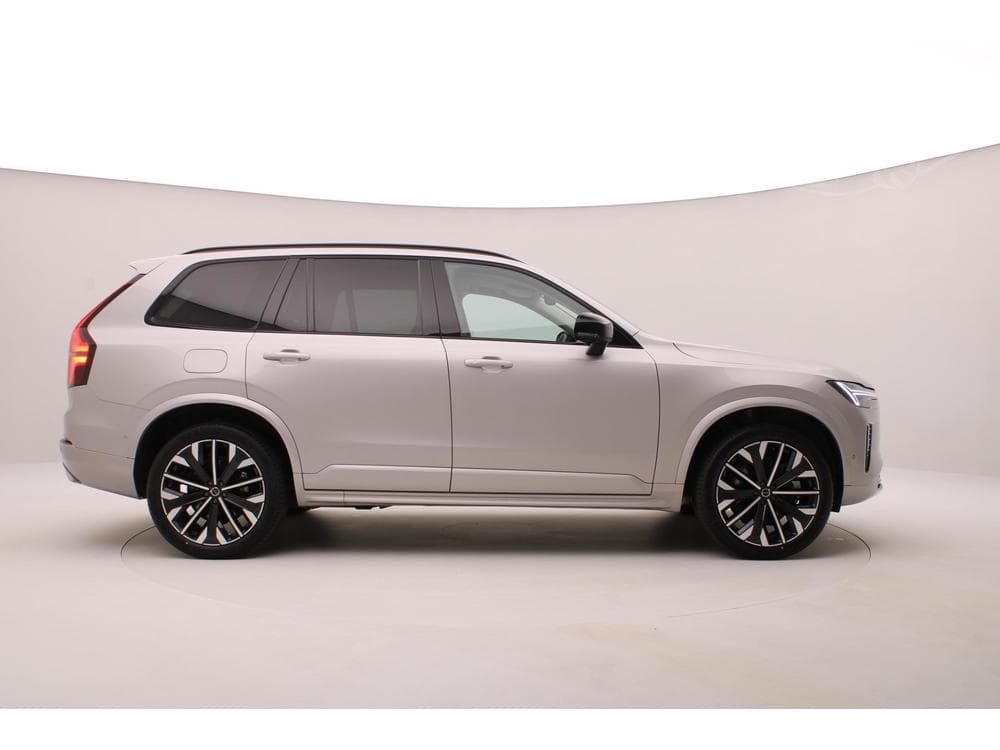 2025 Volvo XC90 - 27