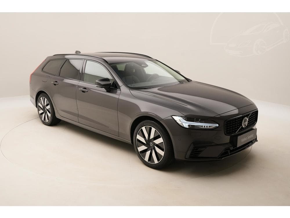 2025 Volvo V90 - 33