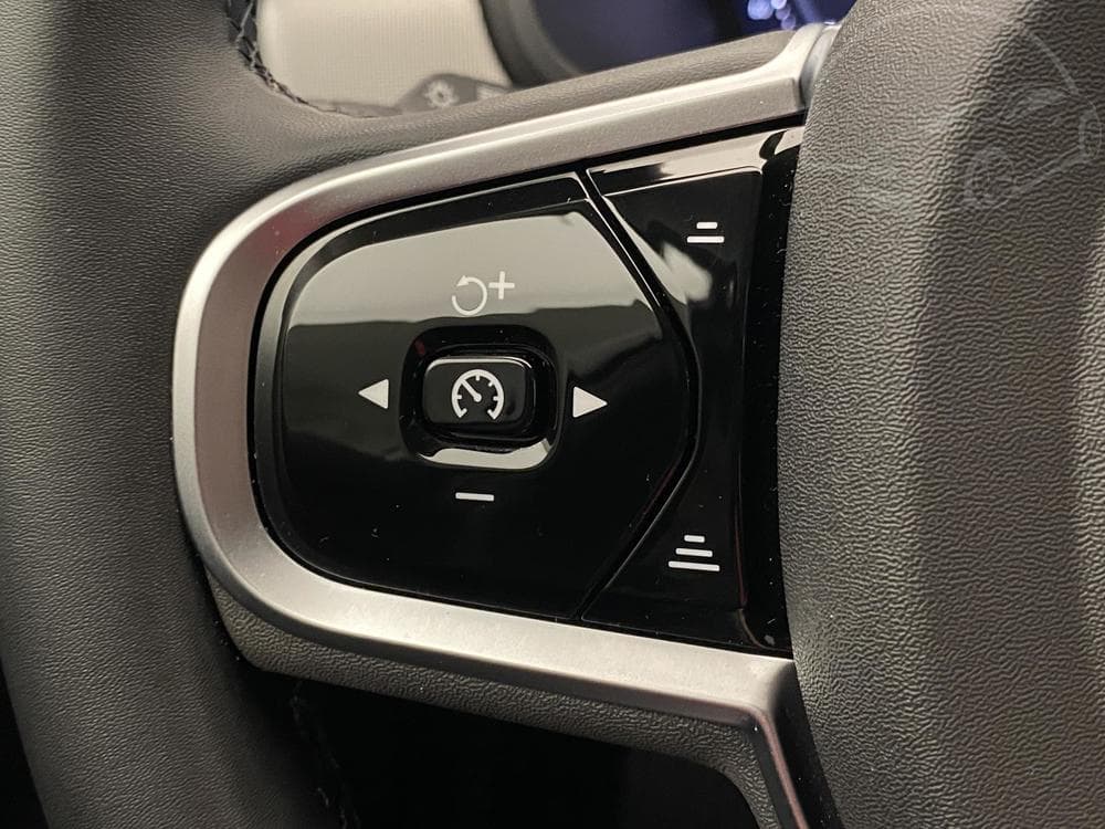 2025 Volvo V90 - 39