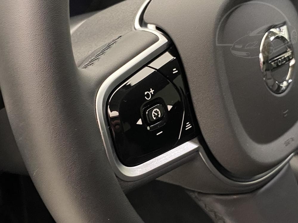 2025 Volvo V90 - 39
