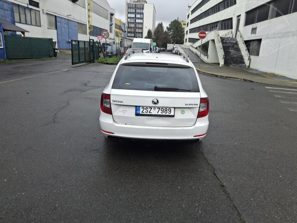 2014 Škoda SUPERB - 5