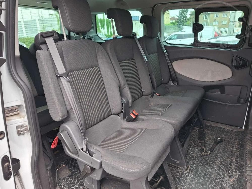 2013 Ford TOURNEO - 11