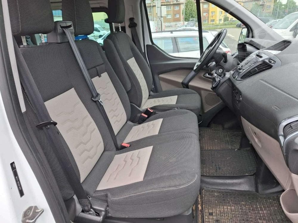 2013 Ford TOURNEO - 13