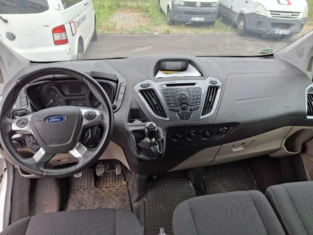 2013 Ford TOURNEO - 15