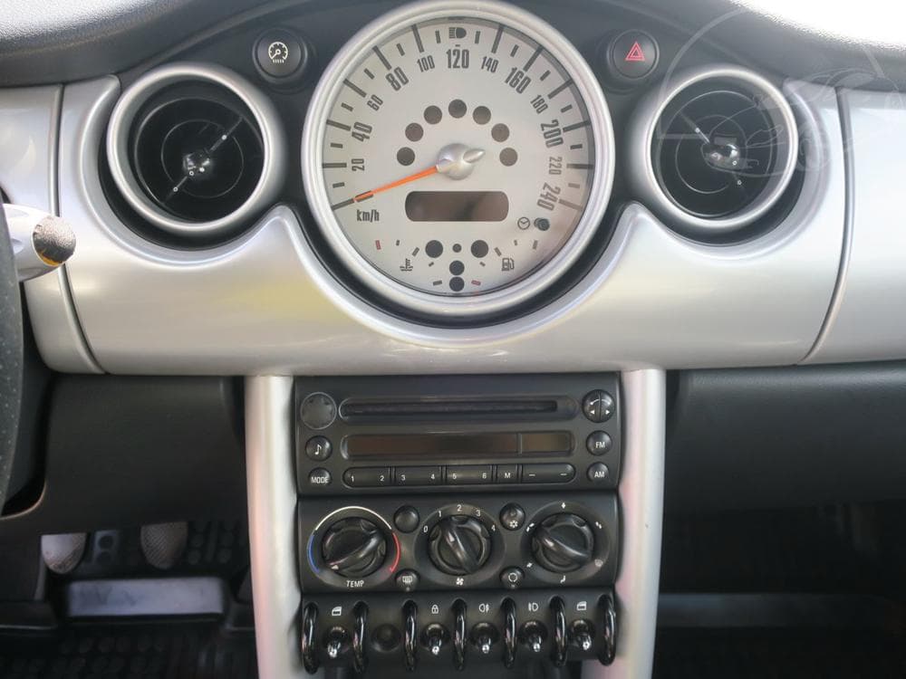2006 Mini ONE - 11