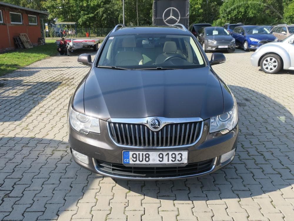 2011 Škoda SUPERB - 3