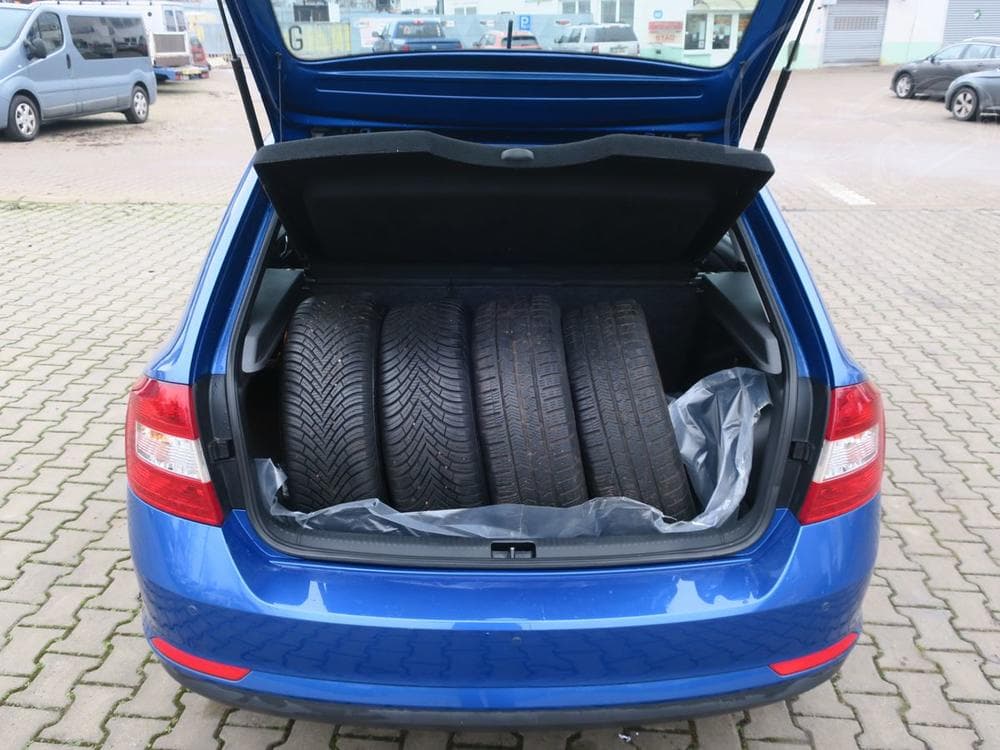 2013 Škoda RAPID - 13