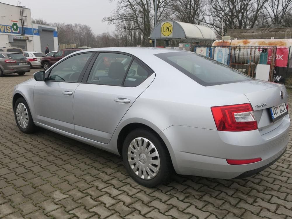 2015 Škoda OCTAVIA - 11