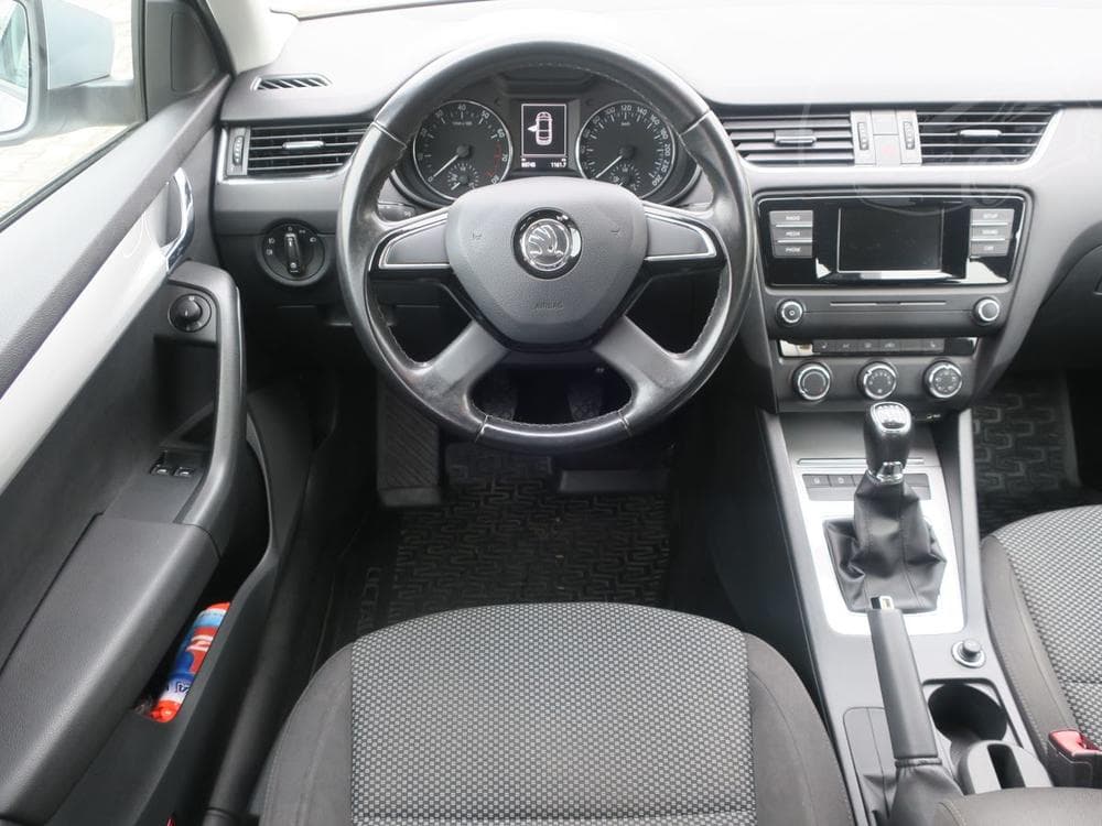 2015 Škoda OCTAVIA - 17