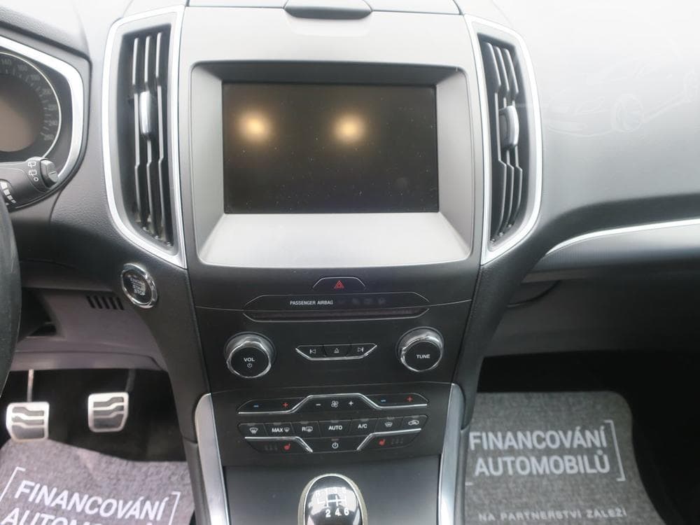 2015 Ford S-MAX - 14