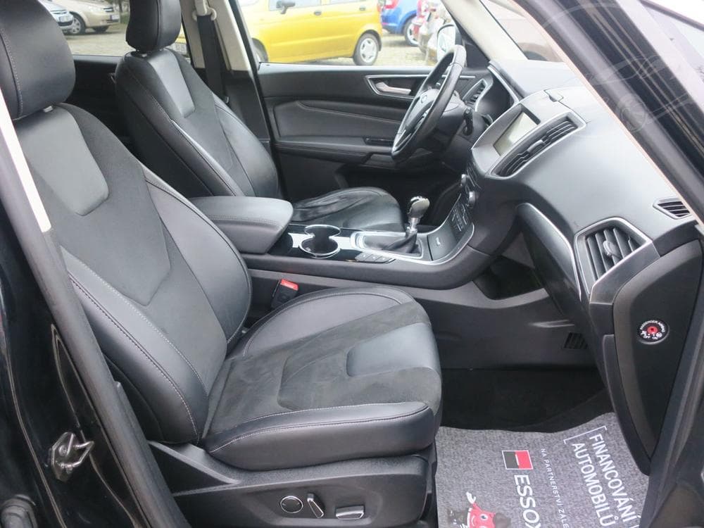 2015 Ford S-MAX - 19