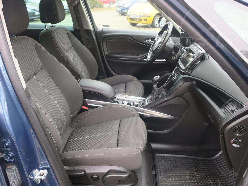 2017 Opel Zafira - 19