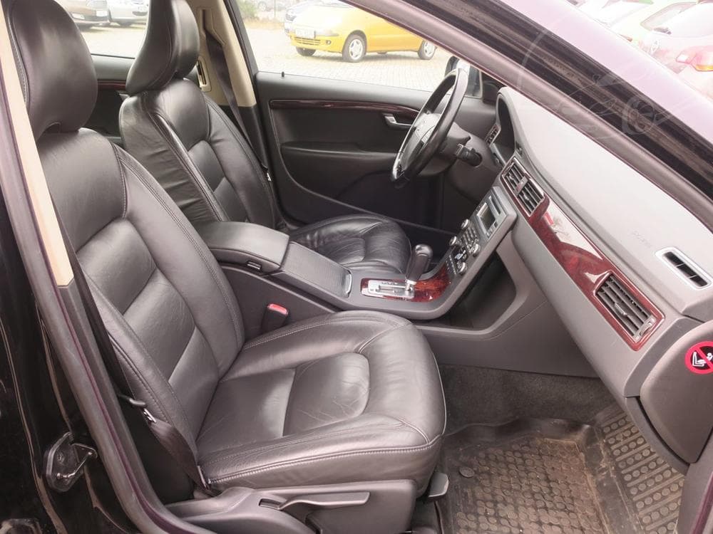 2008 Volvo S80 - 16