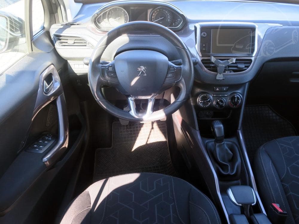 2015 Peugeot 2008 - 10