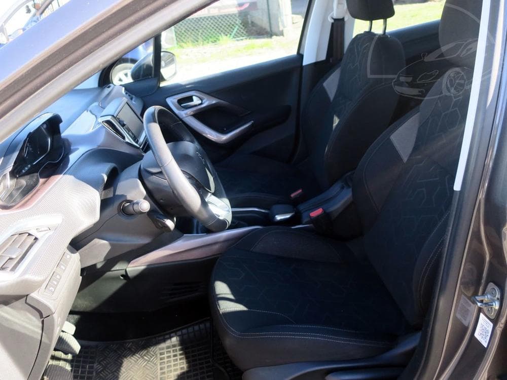 2015 Peugeot 2008 - 11