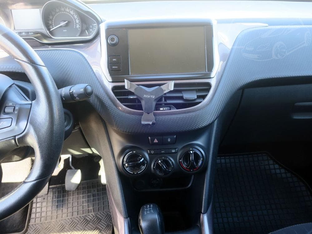 2015 Peugeot 2008 - 14