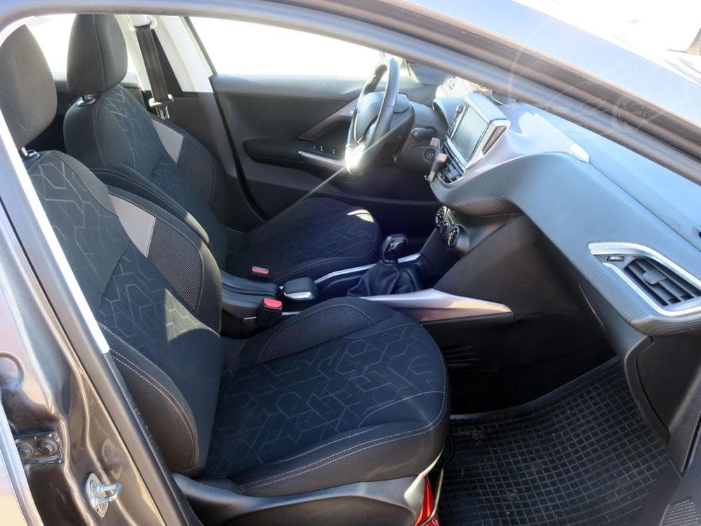 2015 Peugeot 2008 - 17