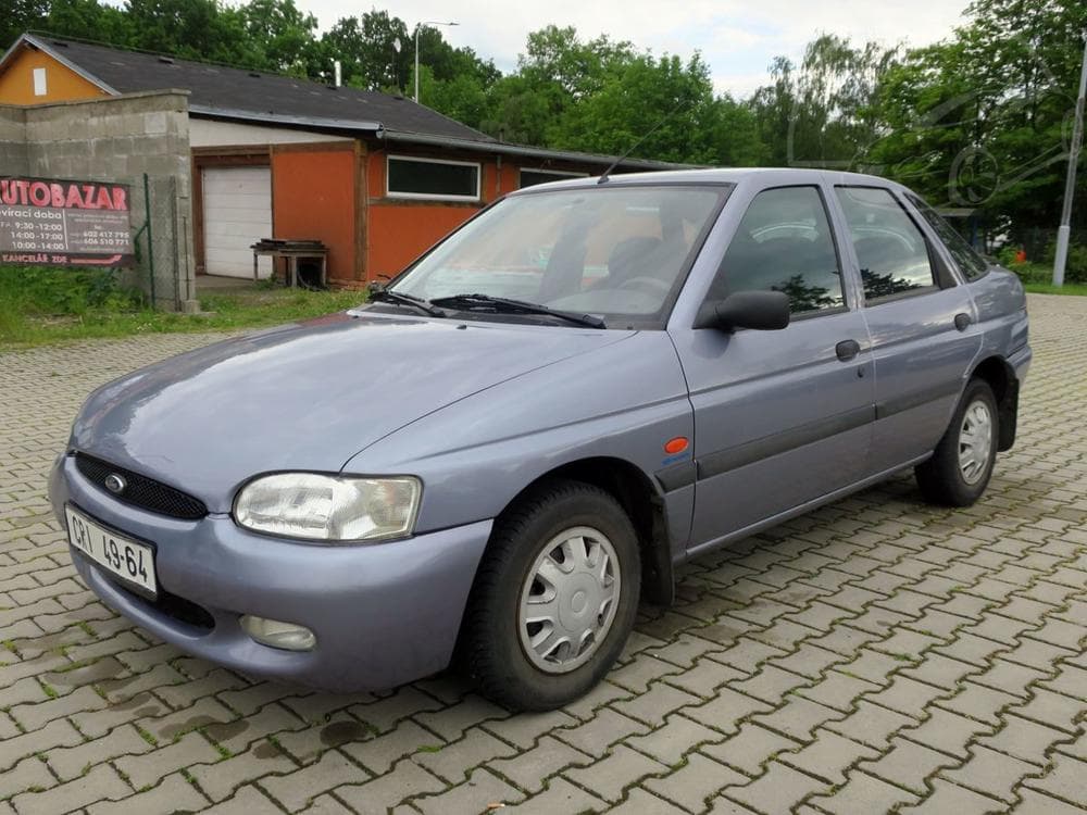 1998 Ford ESCORT