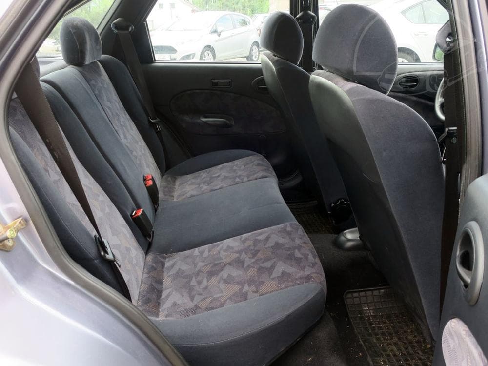 1998 Ford ESCORT - 17