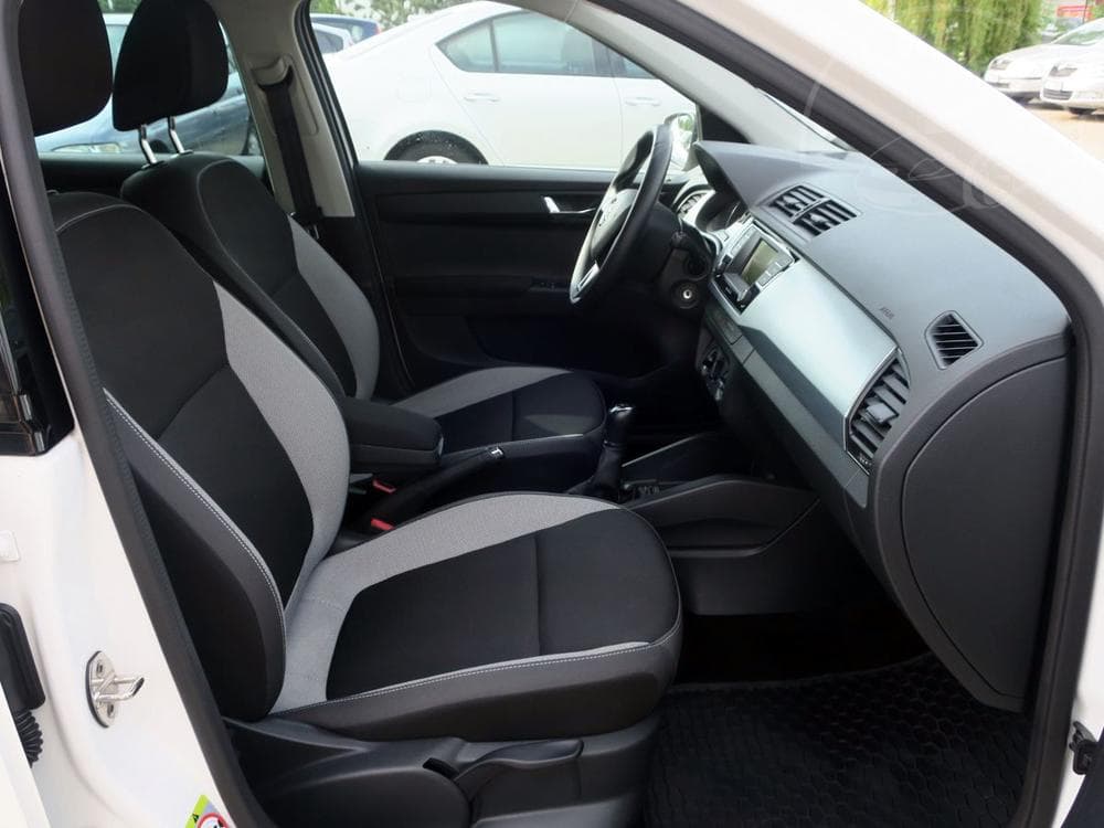 2017 Škoda FABIA - 31