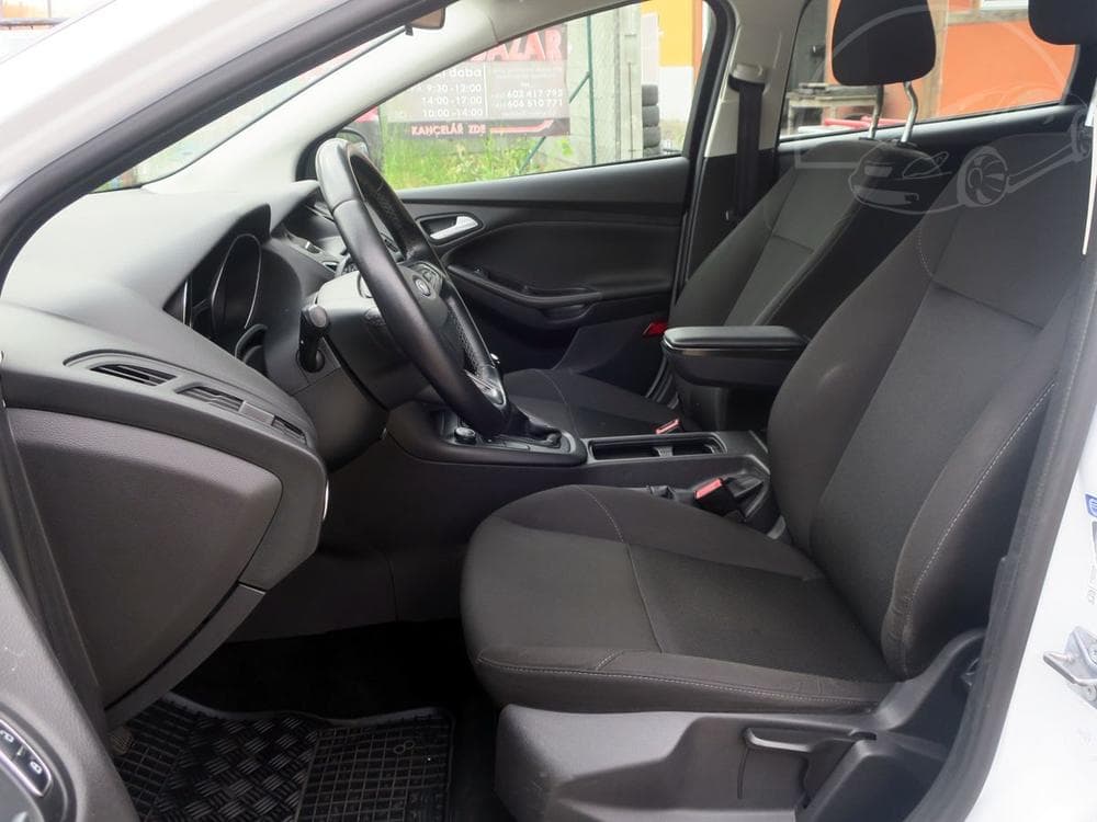 2015 Ford FOCUS - 19