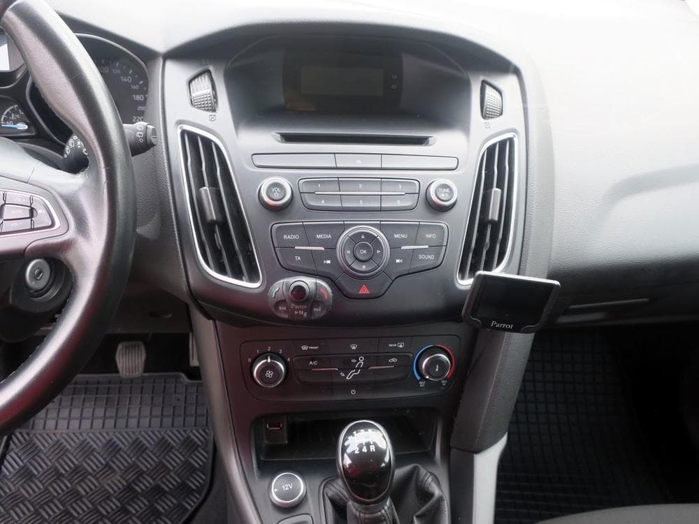 2015 Ford FOCUS - 23