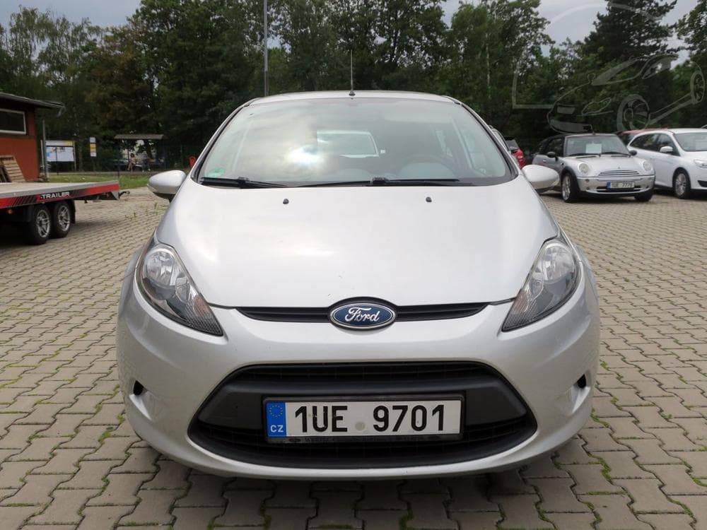2010 Ford FIESTA - 2