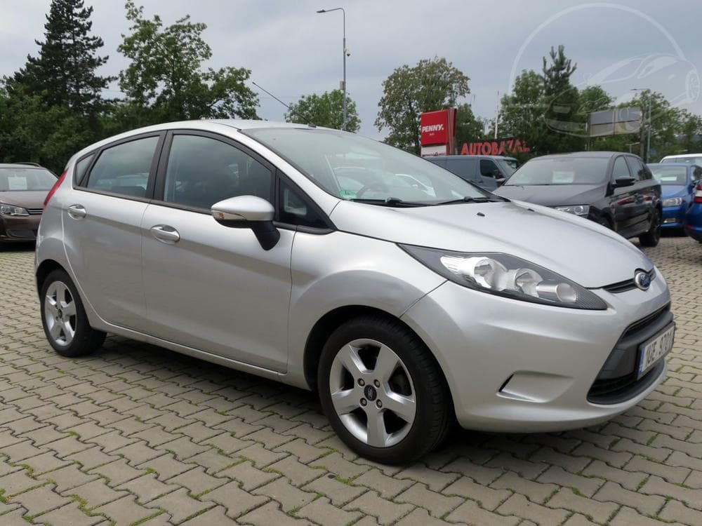 2010 Ford FIESTA - 3
