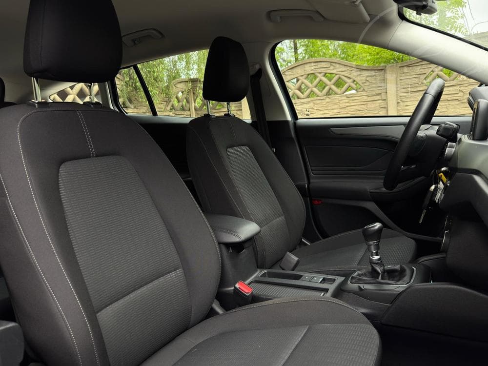 2020 Ford FOCUS - 19