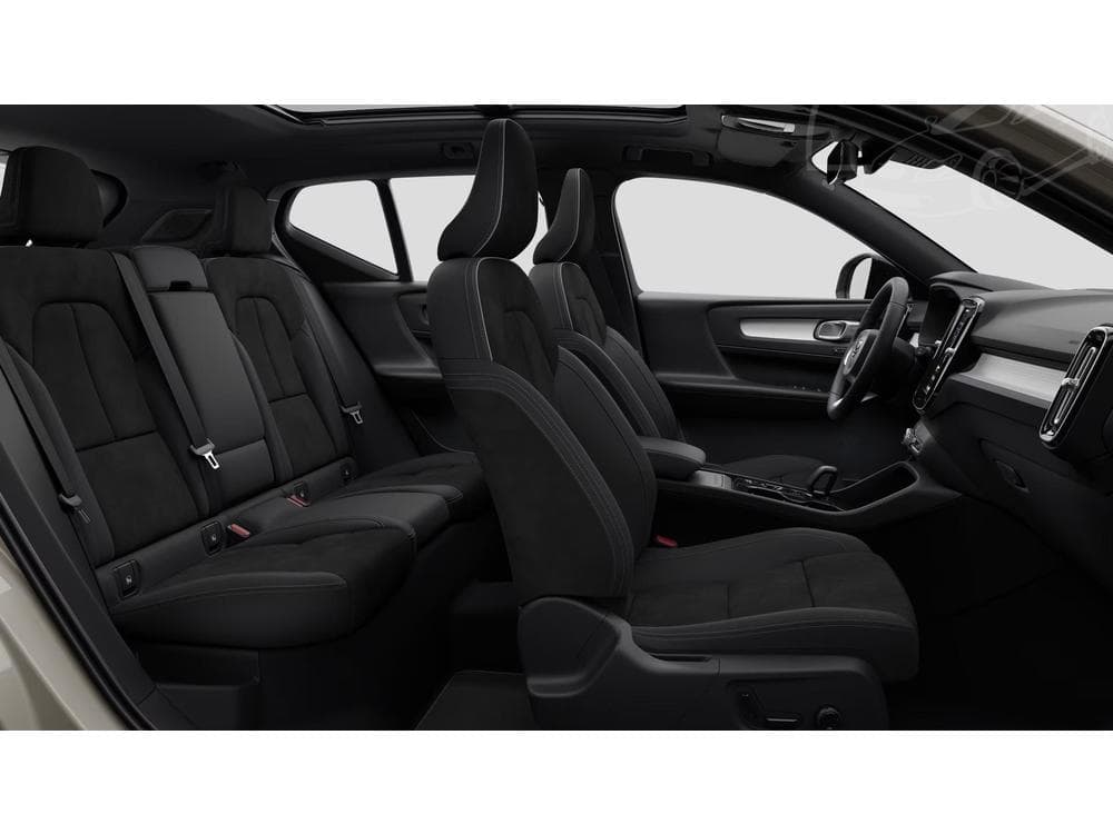 2026 Volvo XC40 - 7